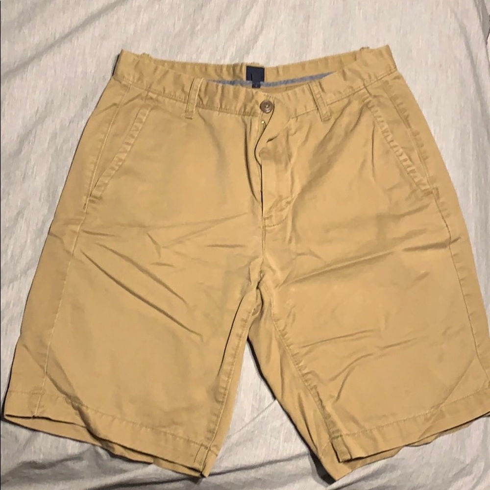Gap khaki shorts
